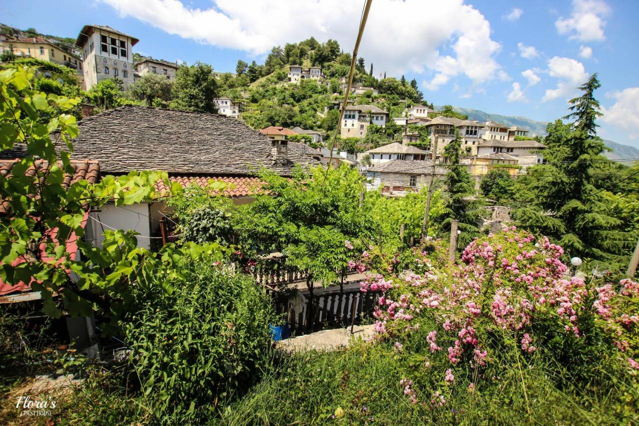 Flora'S Guesthouse 'The Fir Gate' Гирокастра Экстерьер фото